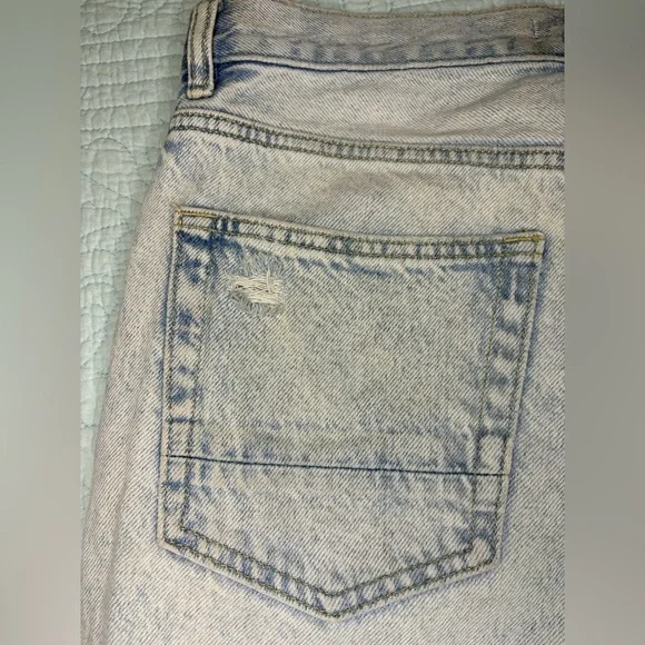 PacSun Light Wash High-Rise Women's Jeans - “Dad Jeans” - Picture 7 of 10
